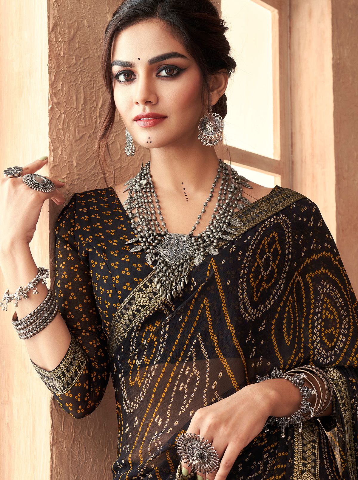 Black Fine Chiffon Bandhani Saree - TrendOye