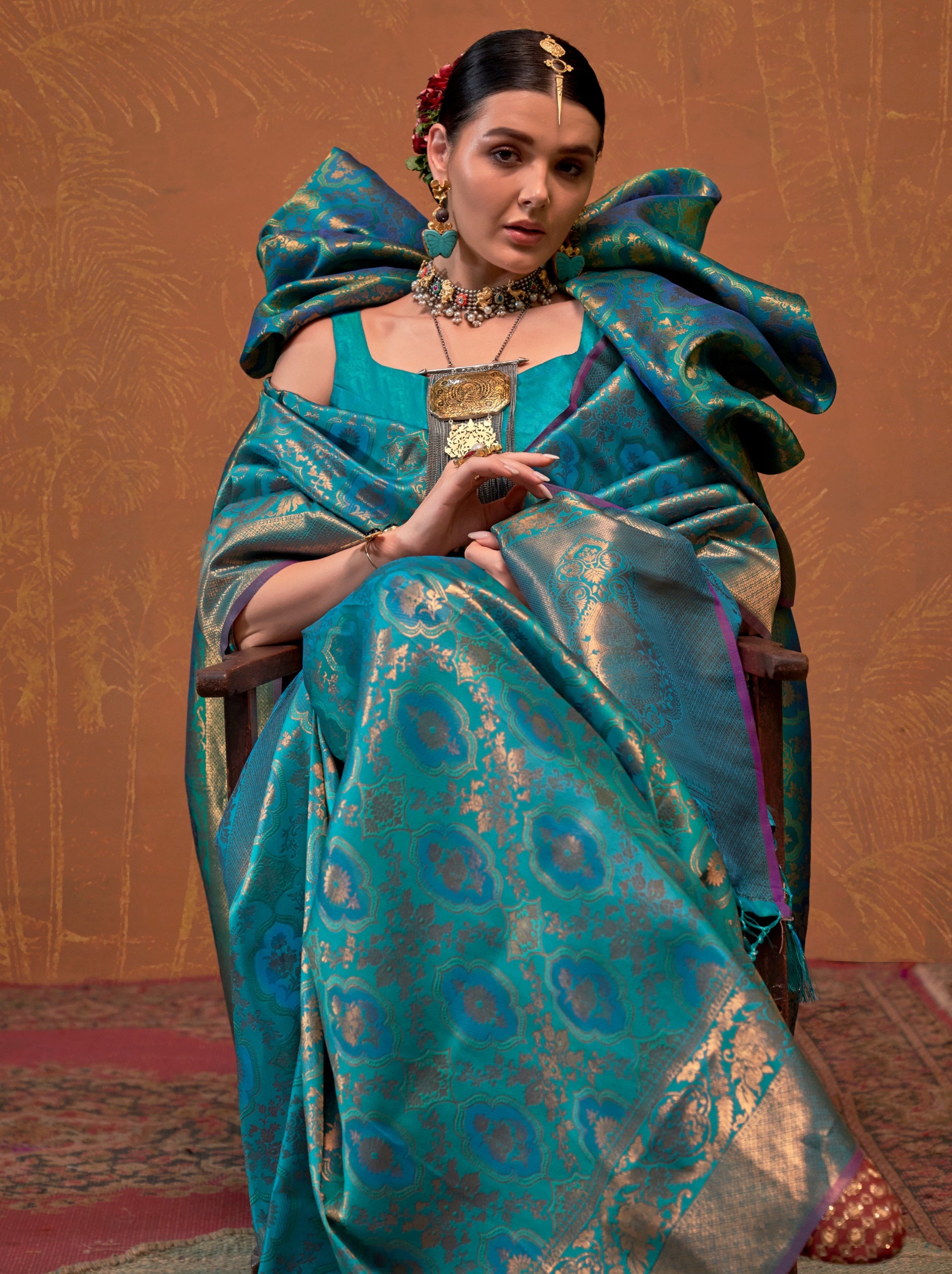 Yale Blue Handloom Weaving Silk Festive Saree With Blouse Piece - TrendOye