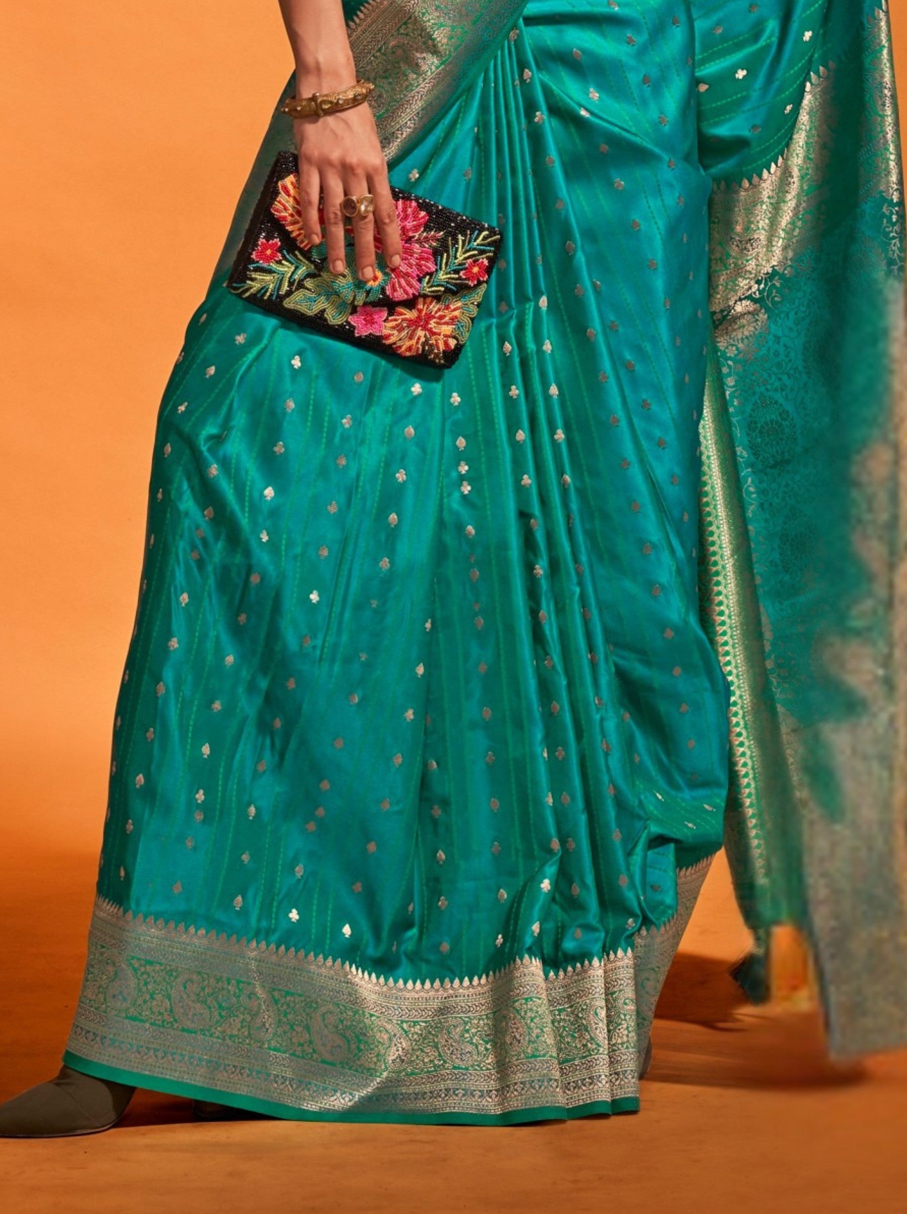 Teal Blue Traditional Soft Silk Saree With Blouse Piece