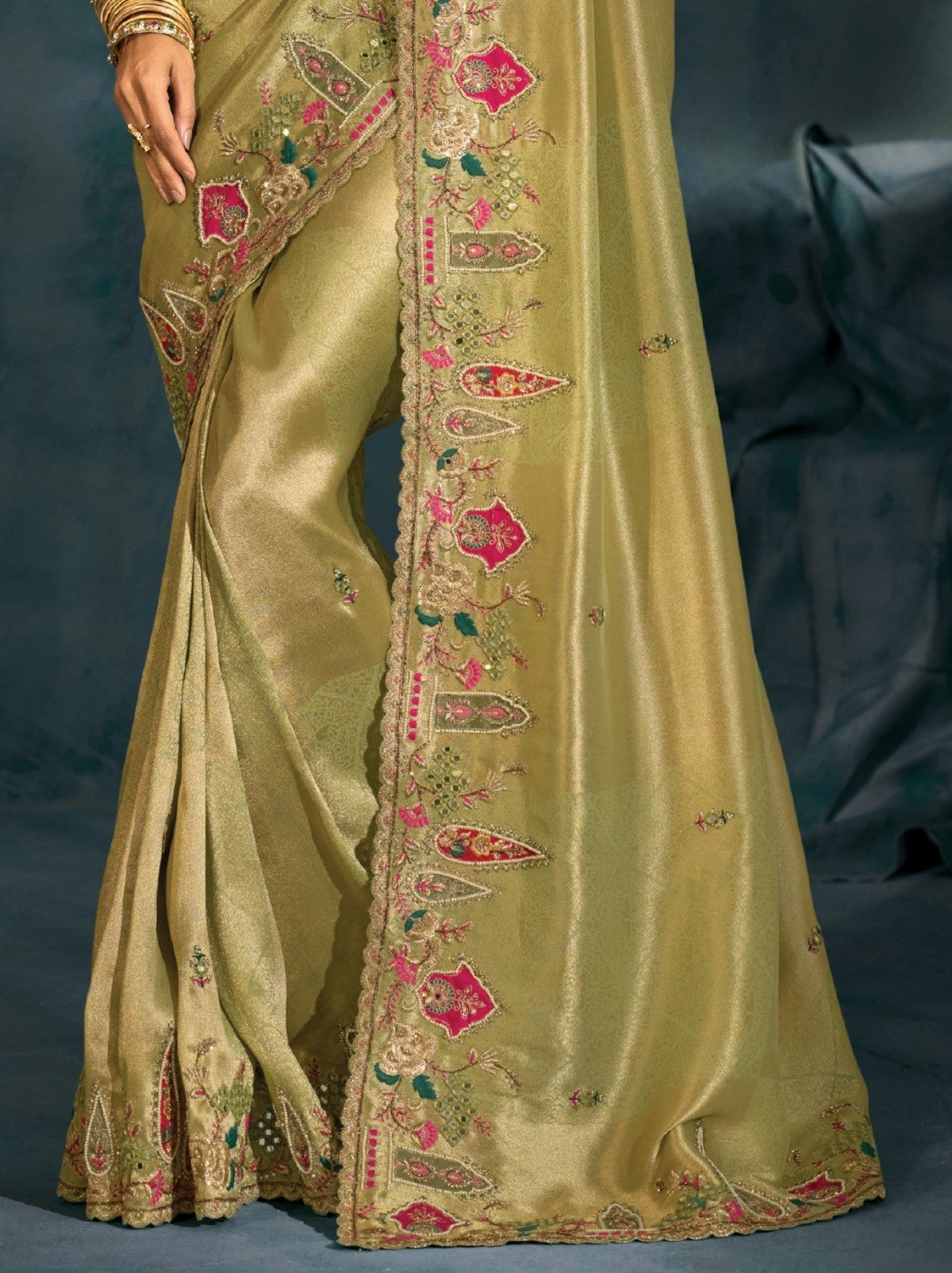 Moss Green Wedding Designer Soft Silk Saree With Blouse Piece