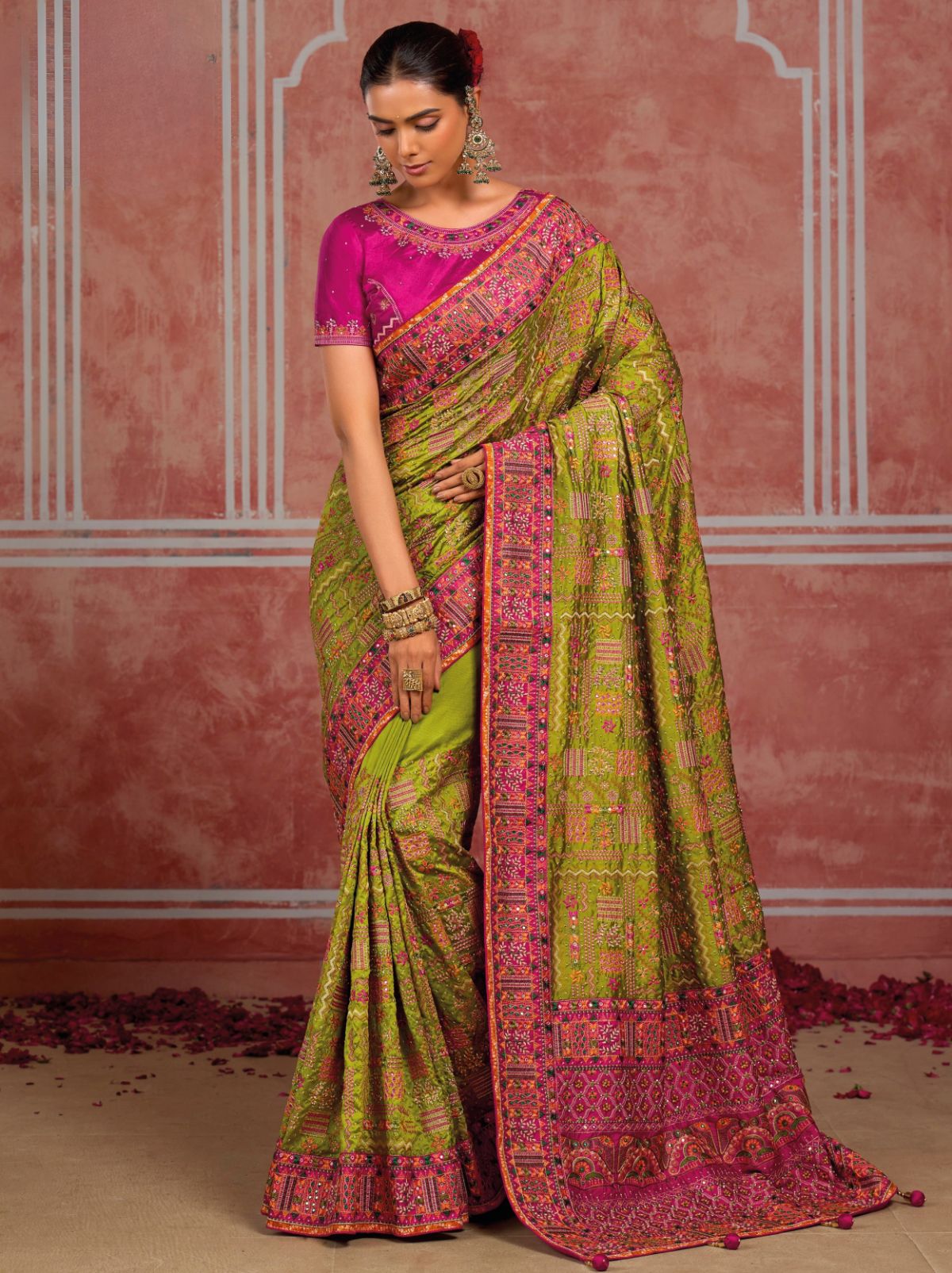 Apple Green Luxurious Premium Silk Saree With Intricate Embroidery