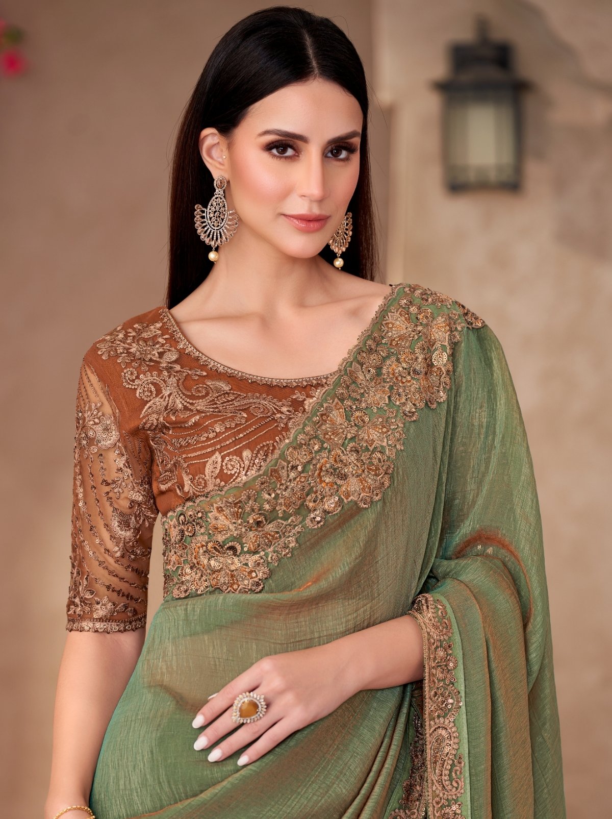Jade Green Premium Georgette Dual Tone Saree With Blouse Piece