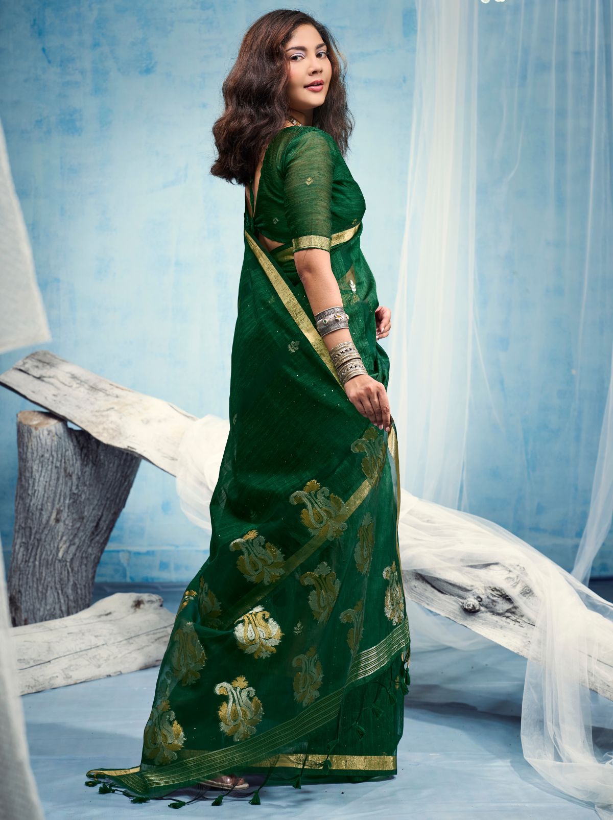 Sacramento Green Premium Munga Silk Ethnic Saree With Tassels