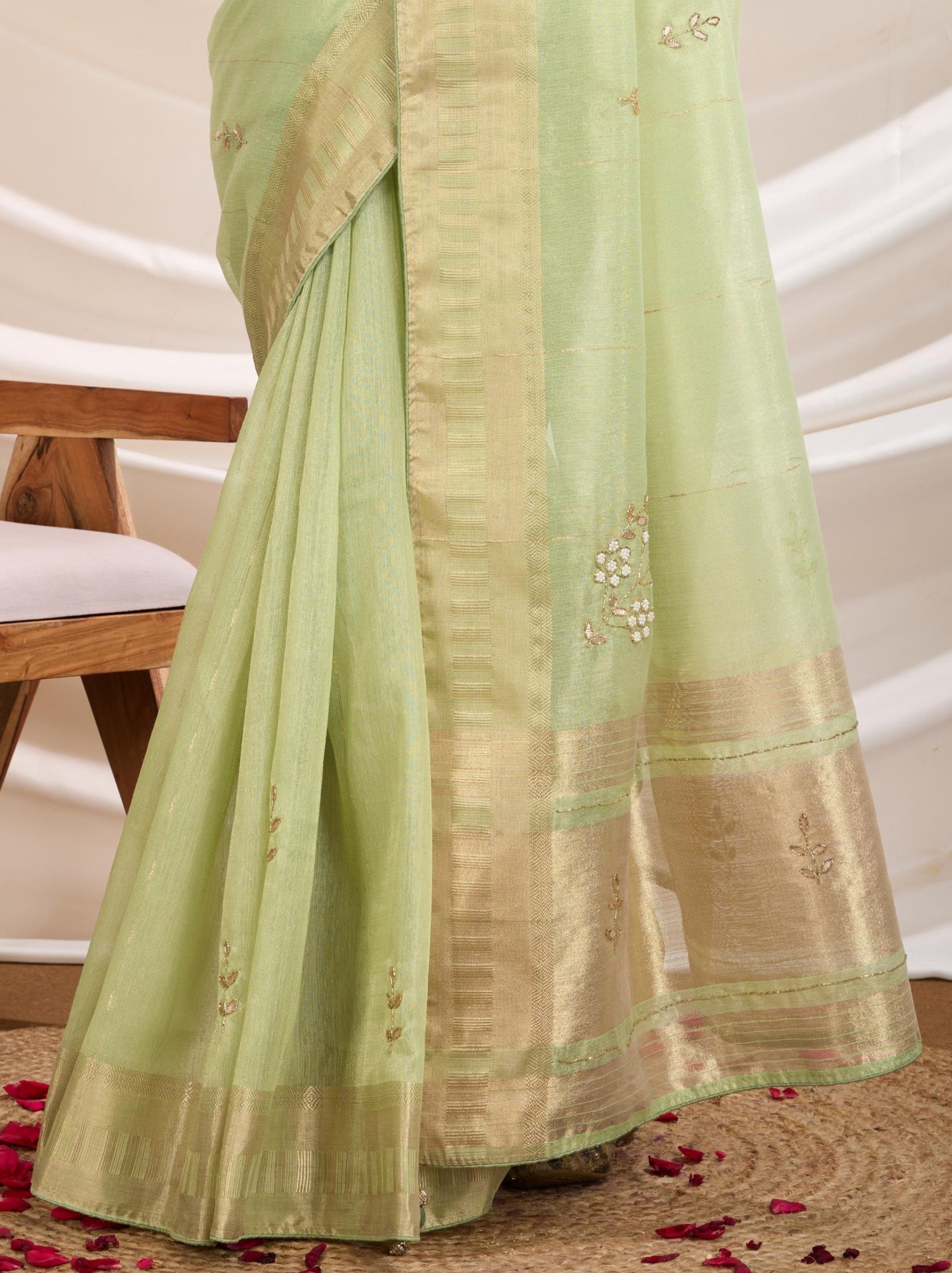 Pastel Green Tissue Linen Premium Saree With Blouse Piece - TrendOye