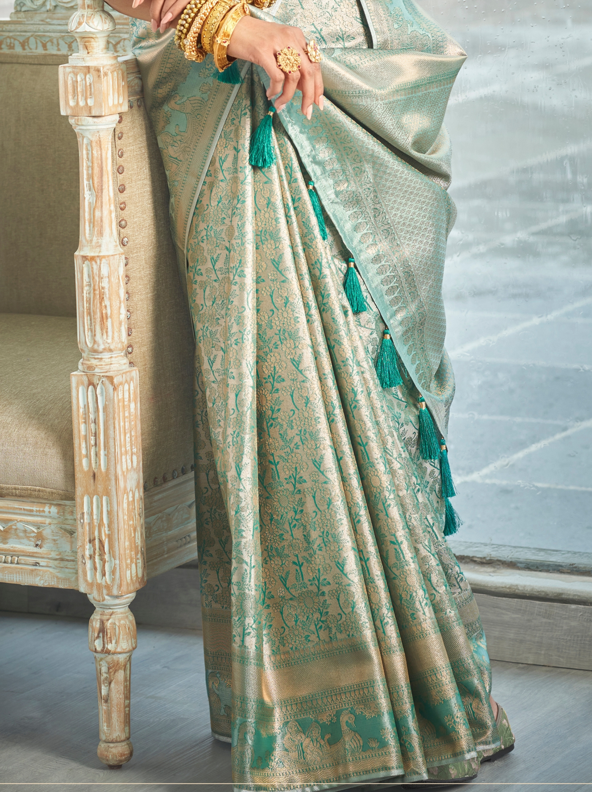 Turquoise Green Banarasi Silk Wedding Saree With Blouse Piece - TrendOye