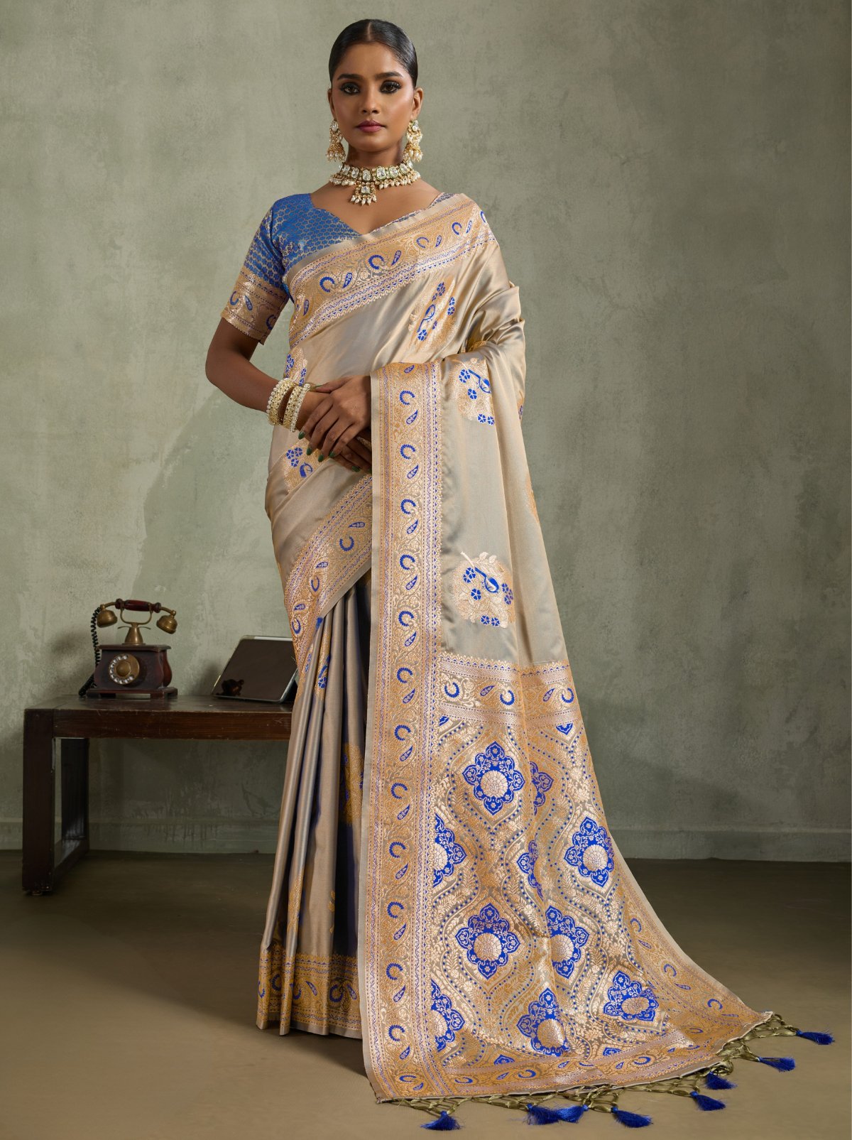 Grey Luxurious Satin Silk Saree With Blouse Piece