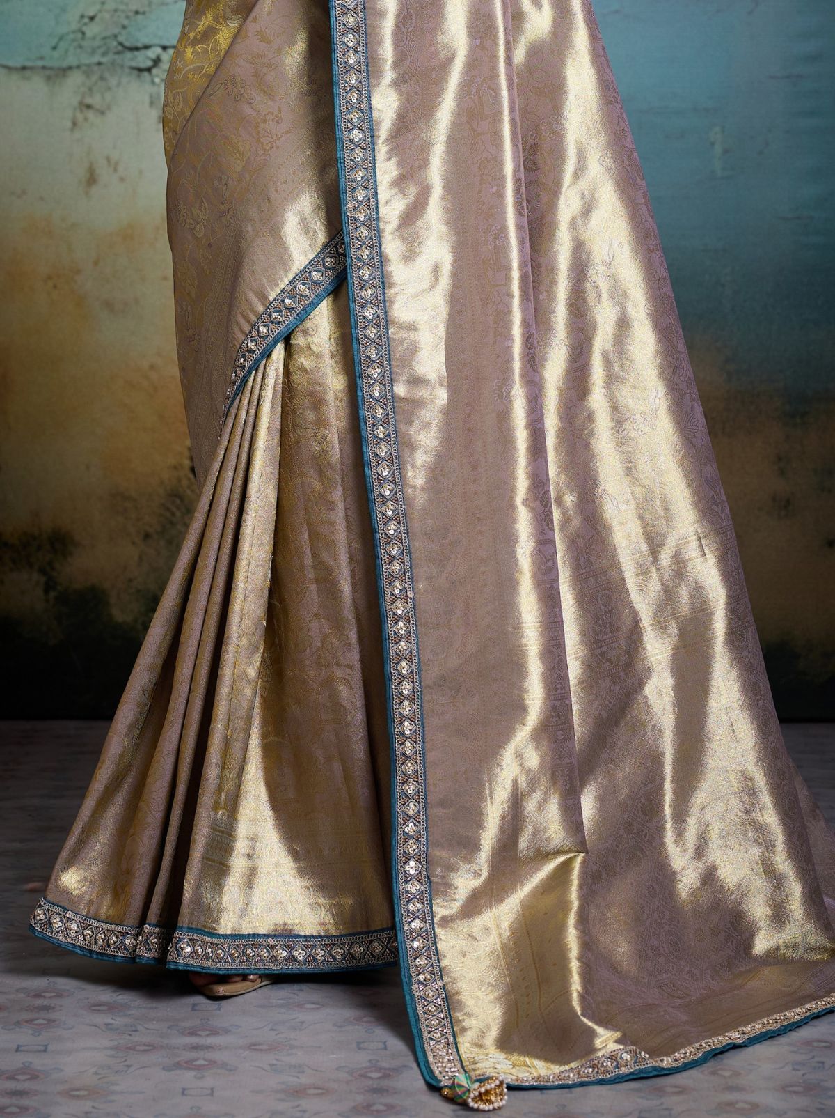 Metallic Cream Premium Designer Tissue Banarasi Saree With Blouse Piece