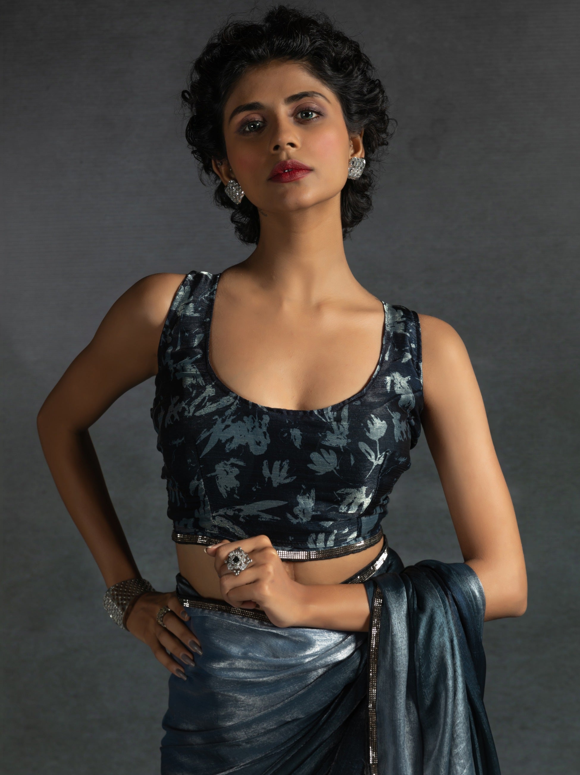 Metallic Dual Tone Black-Grey Designer Ready to Wear Saree