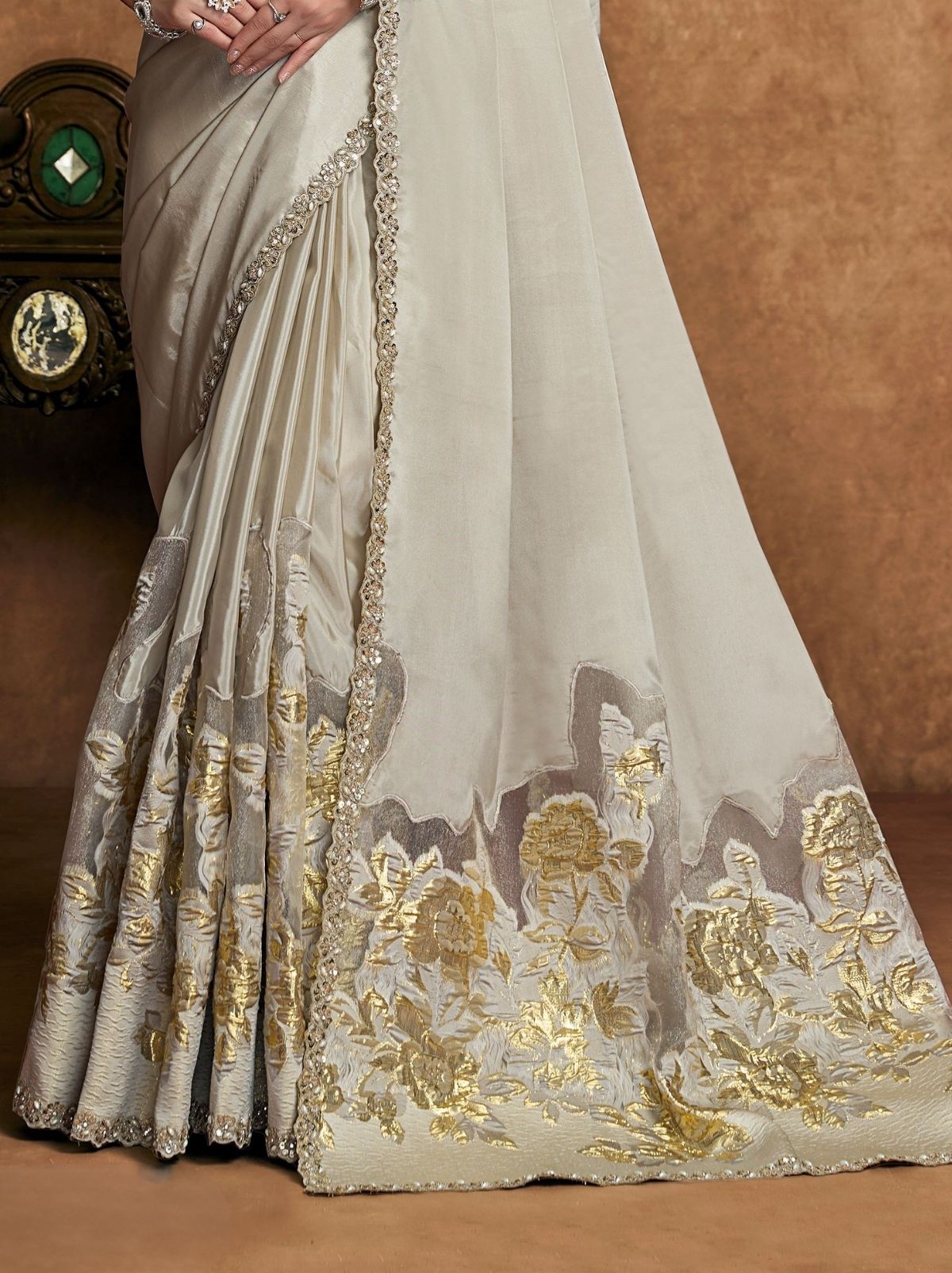 Metallic Silver Premium Reception Wear Saree With Unstitched Blouse