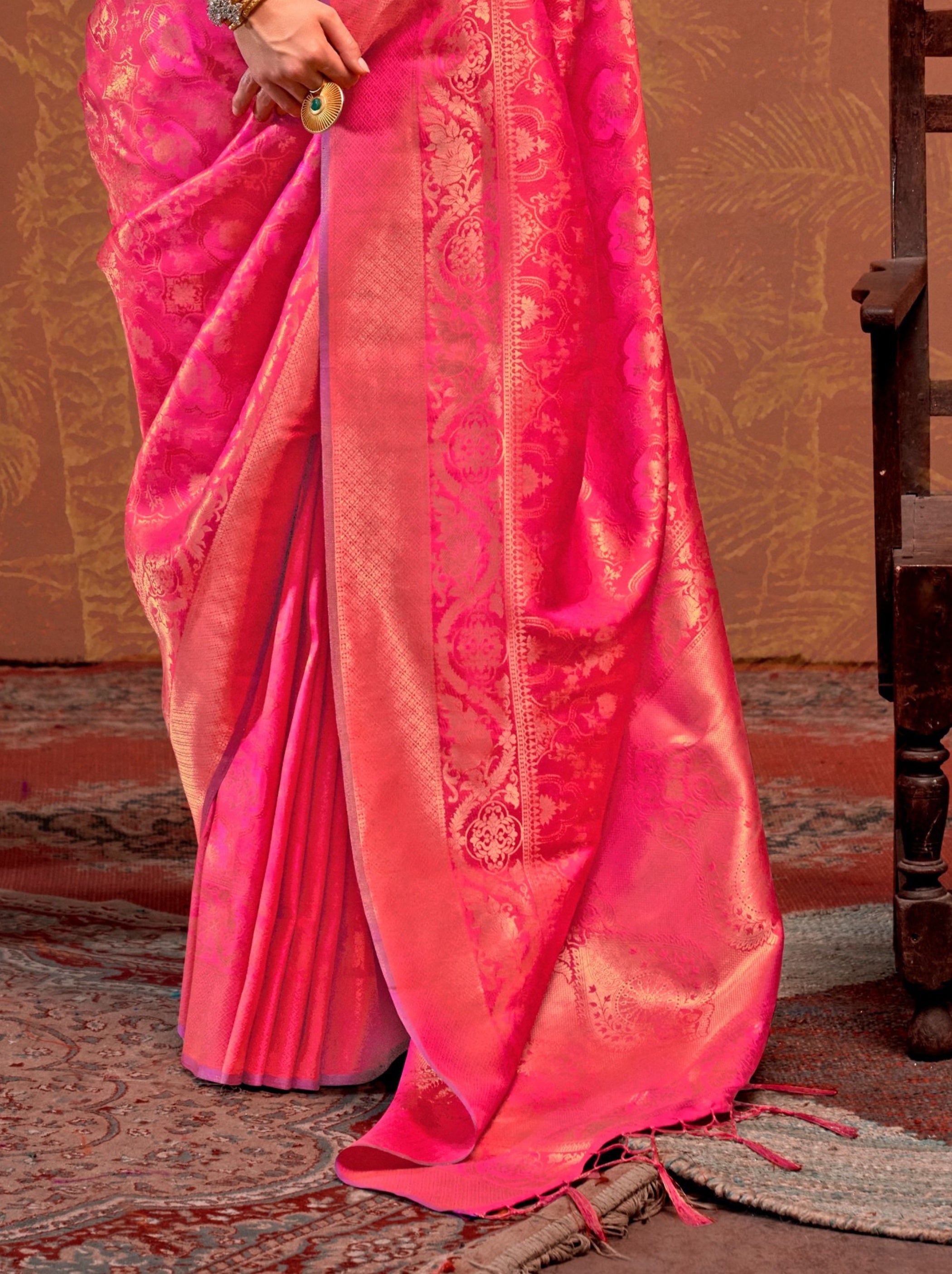 Ruby Pink Handloom Weaving Silk Festive Saree With Blouse Piece - TrendOye