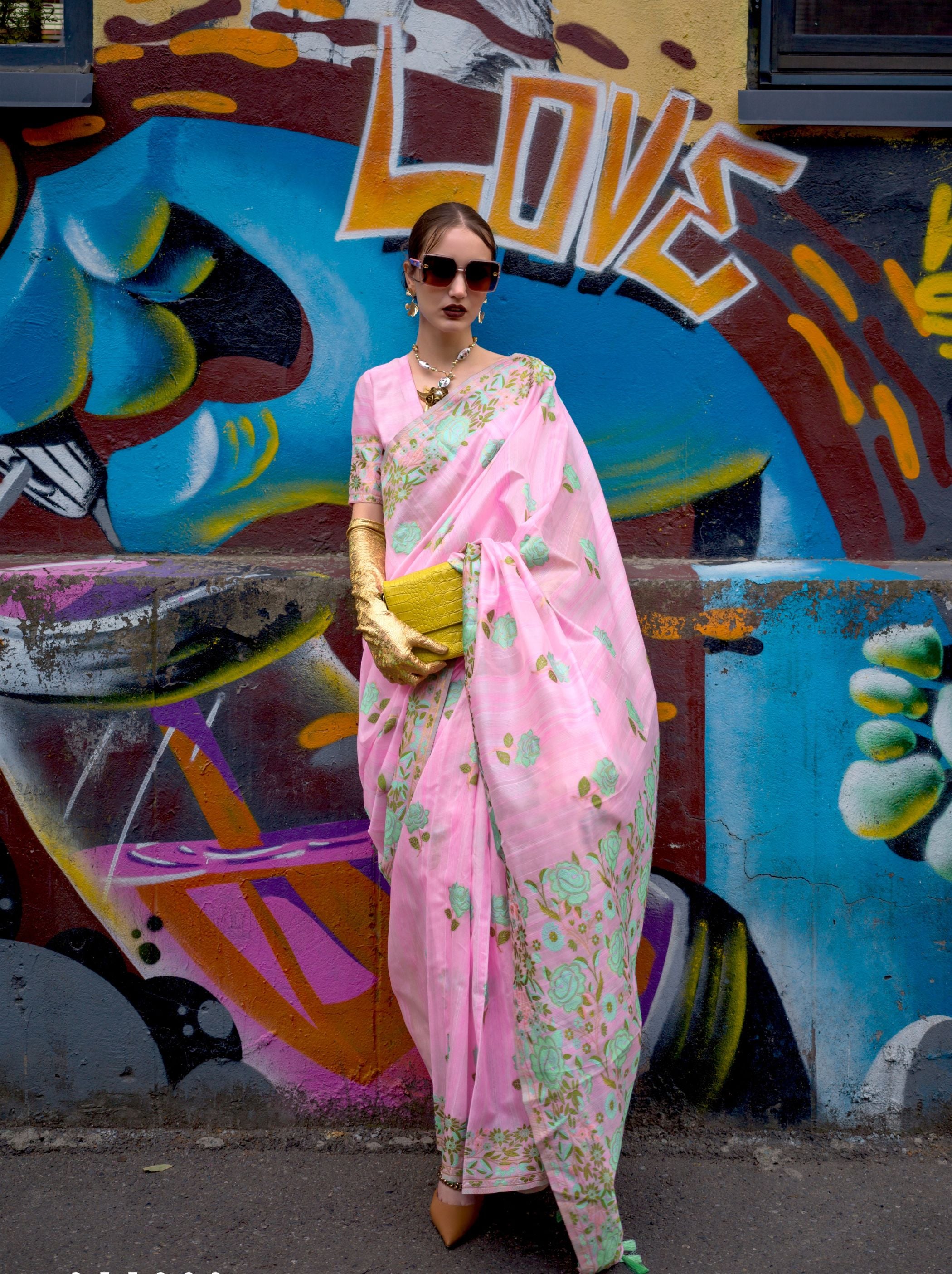 Lavender Pink Designer Silk Blended Saree - TrendOye
