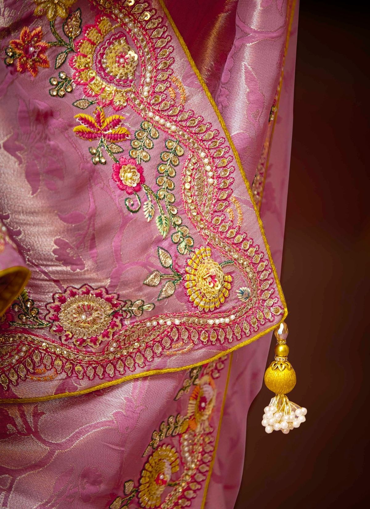 Rose Pink Luxury Banarasi Kanjivaram Saree with Embroidery - TrendOye