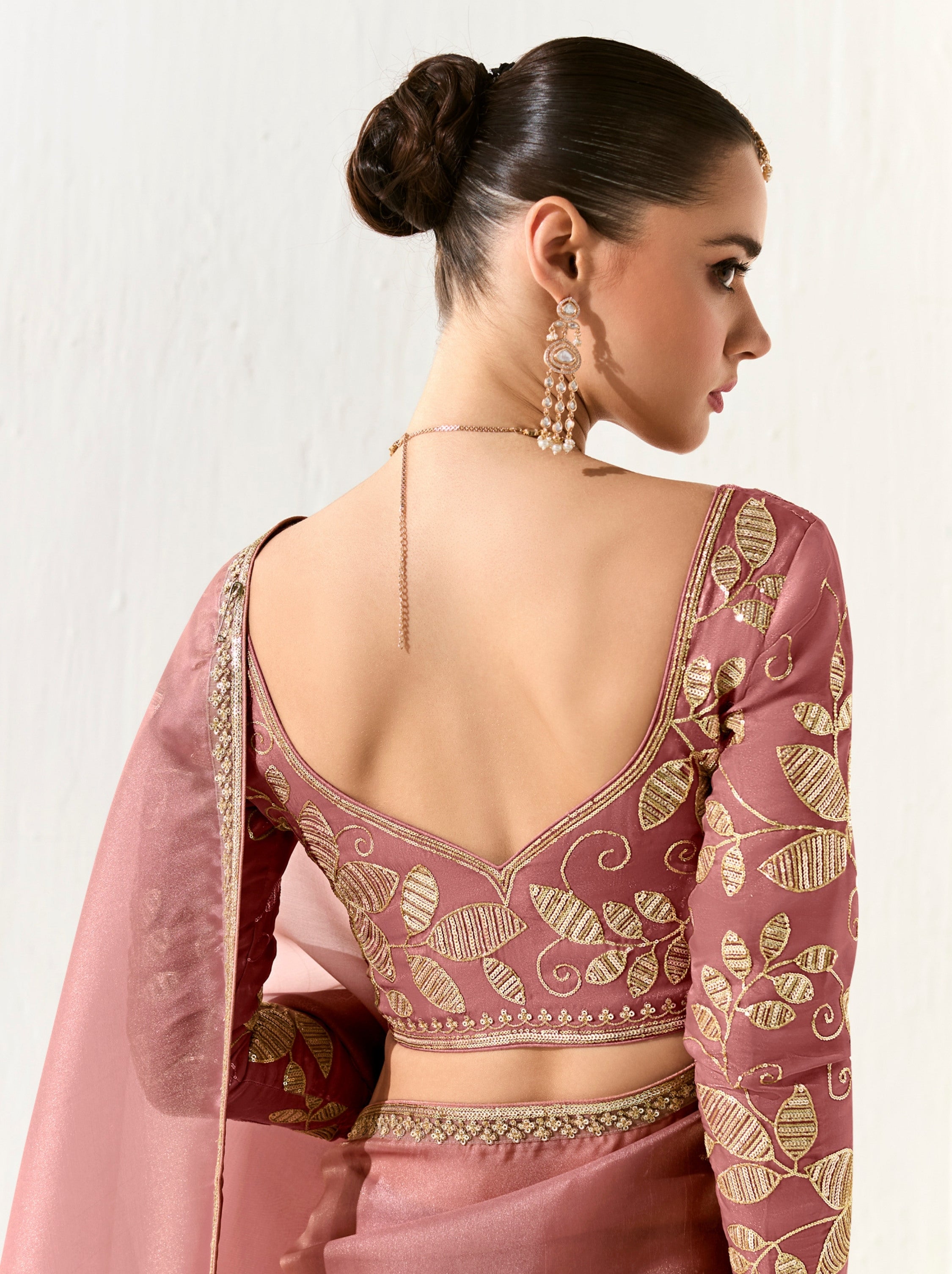 Thulian Pink Organza Premium Ethnic Designer Saree With Blouse Piece
