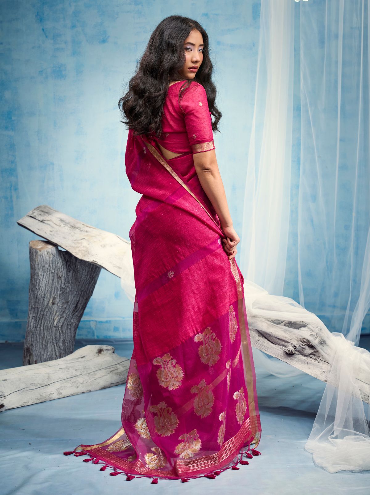 Cerise Pink Premium Munga Silk Ethnic Saree With Tassels