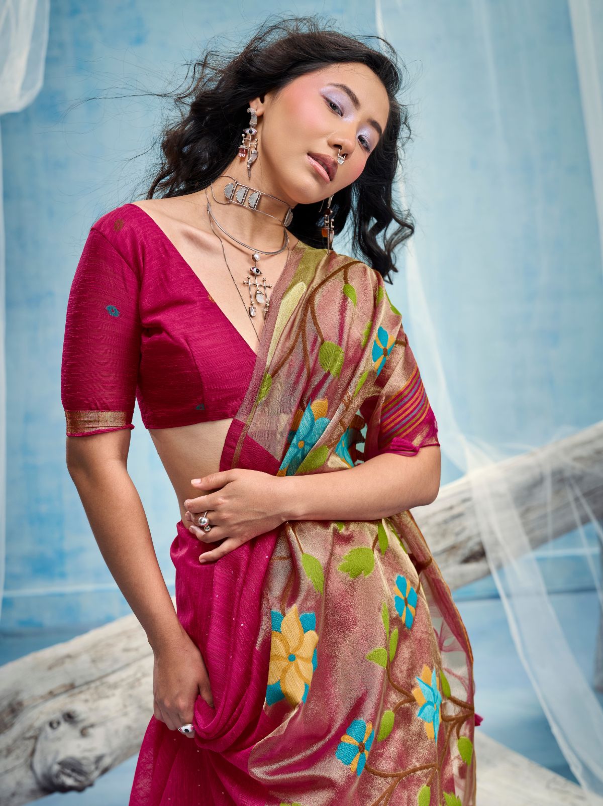 Ruby Pink Pure Munga Silk Ethnic Saree With Floral Work