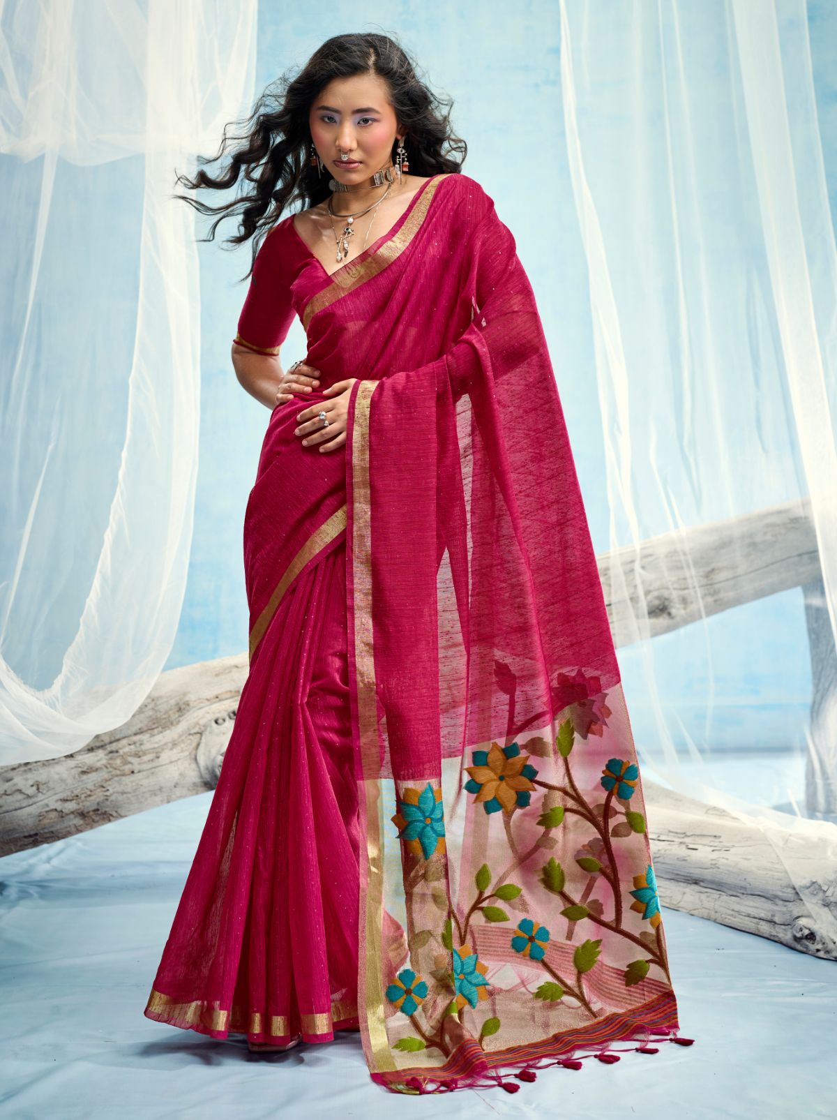 Ruby Pink Pure Munga Silk Ethnic Saree With Floral Work