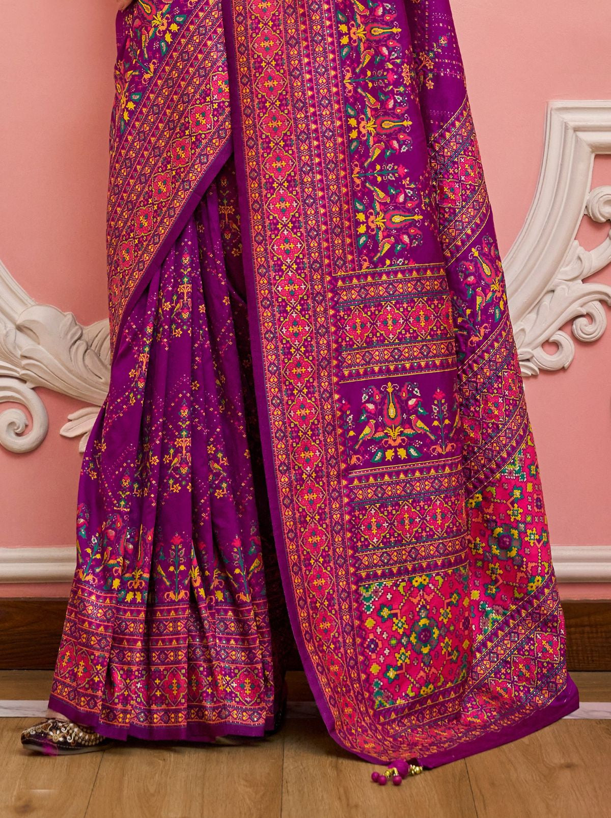 Tacao Purple Banarasi Silk Saree With Meenakari Work