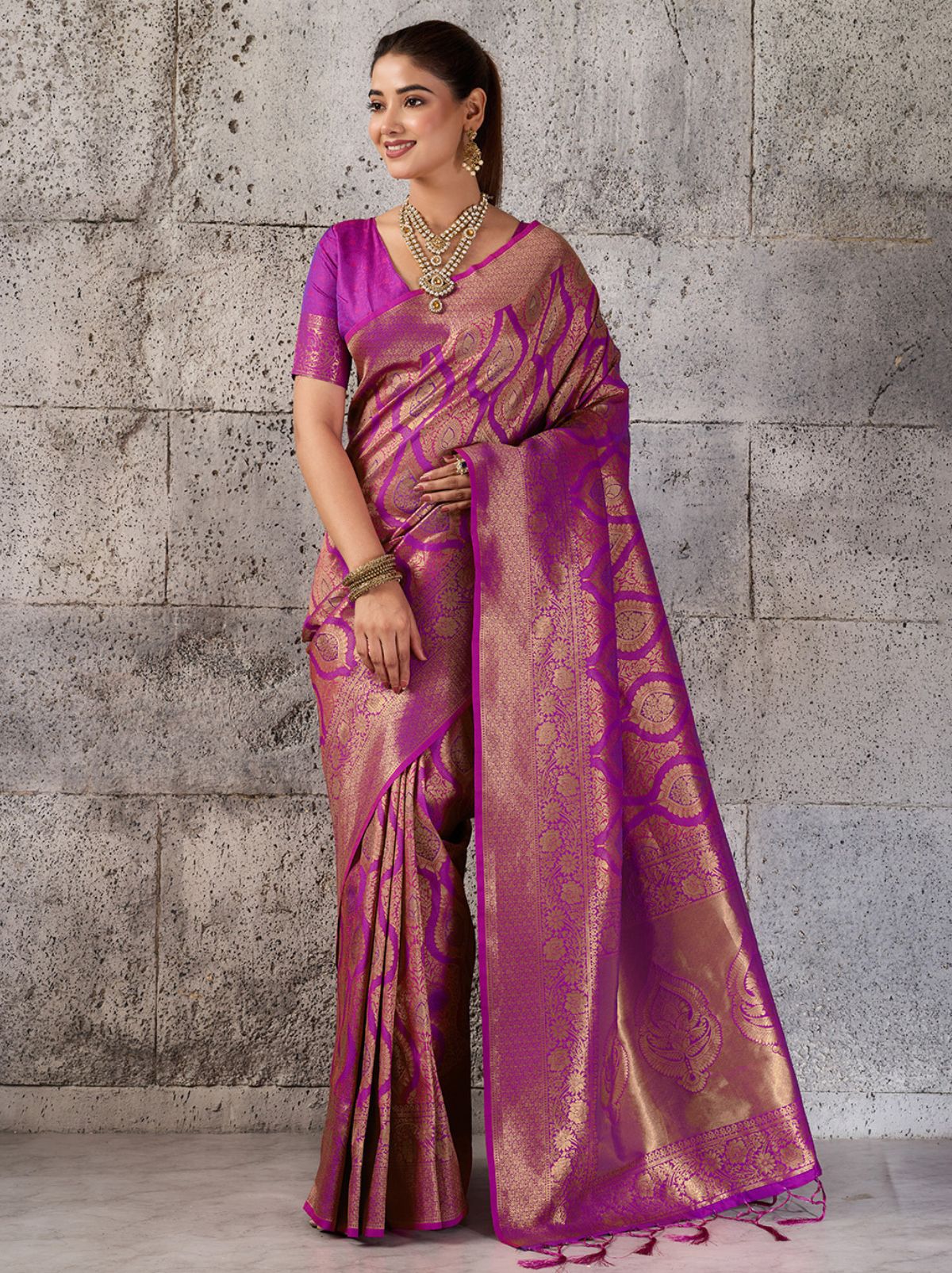 Deep Magenta Pink Kanjivaram Silk Saree with Intricate Gold Zari