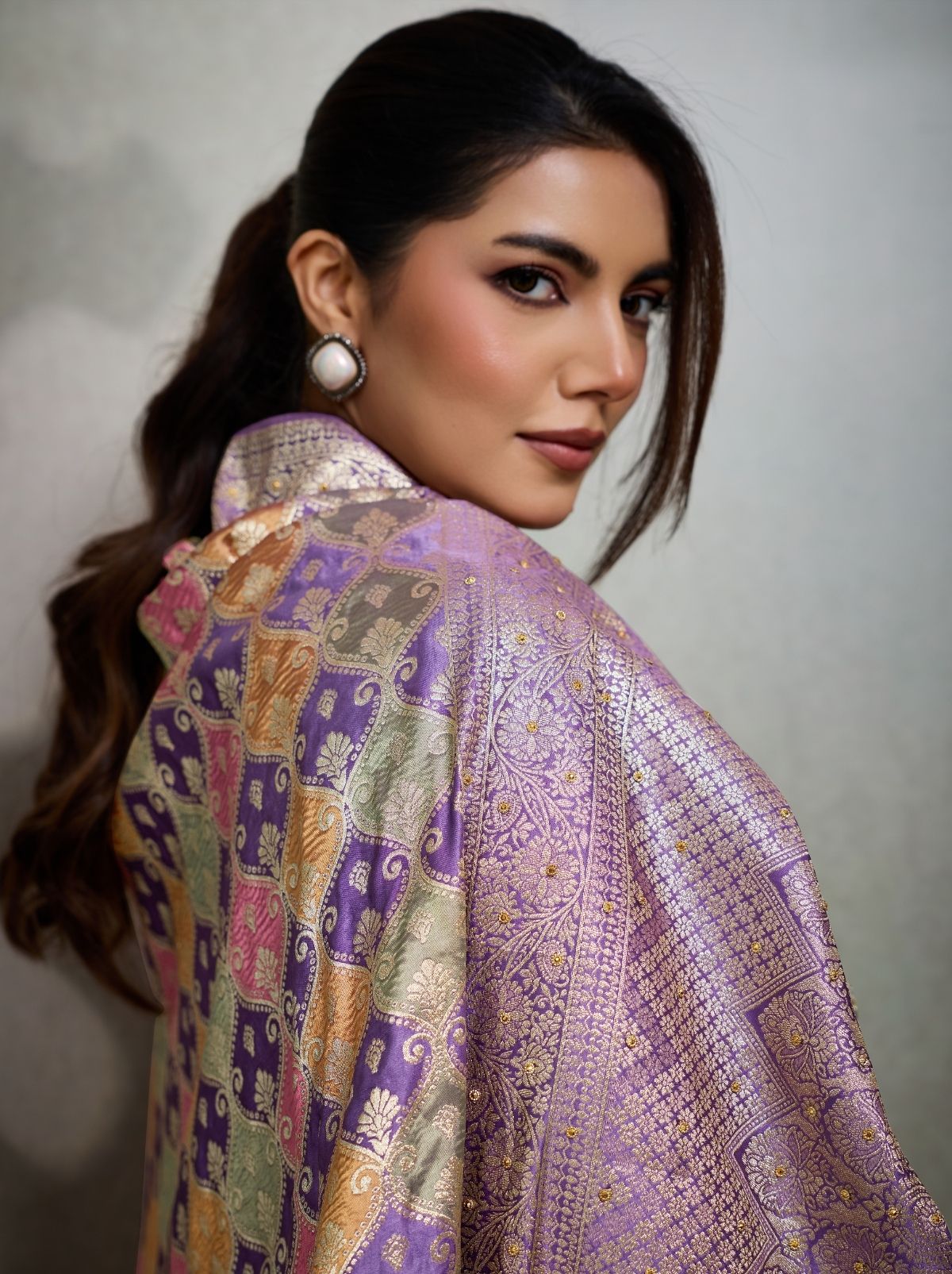 Lilac Purple Luxury Satin Jacquard Saree With Blouse Piece
