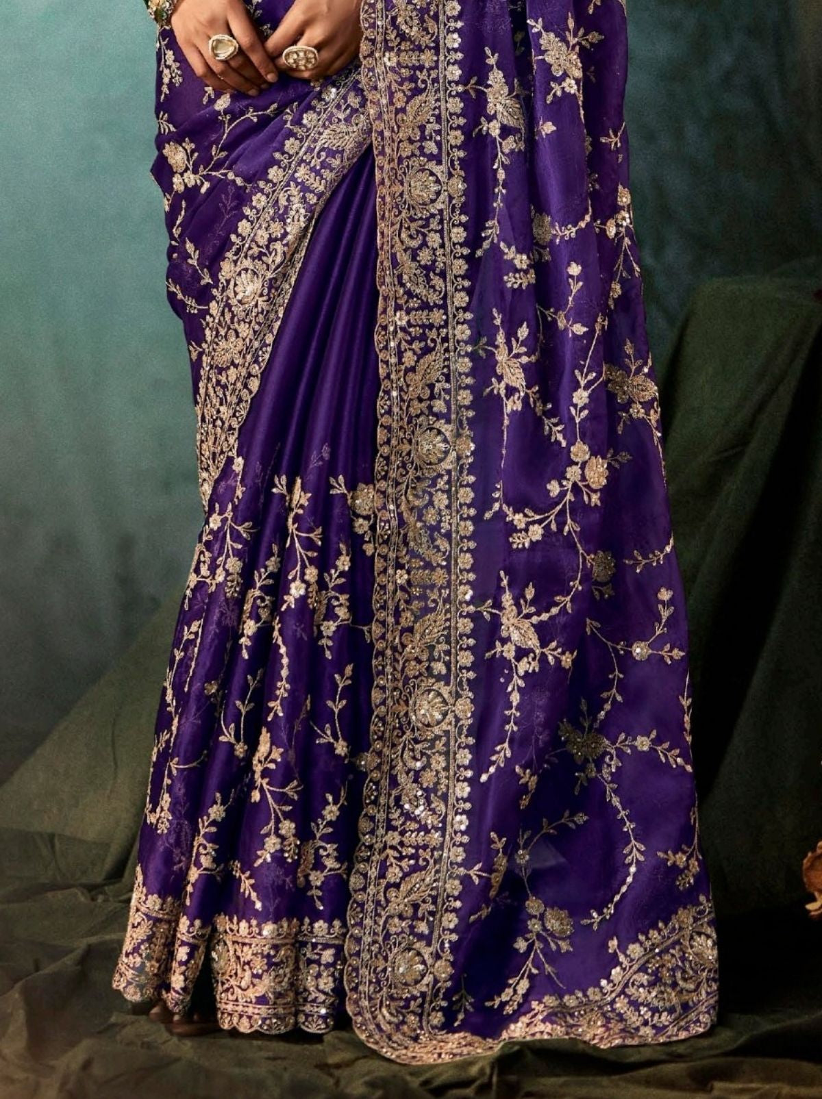 Deep Purple Premium Crepe Silk Saree With Blouse Piece