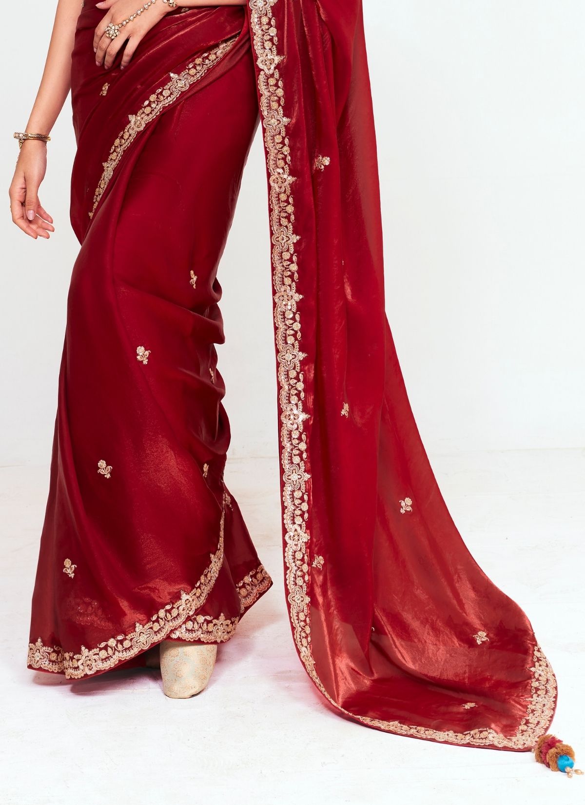 Wine Red Party Fancy Premium Saree With Fine Blouse Piece - TrendOye