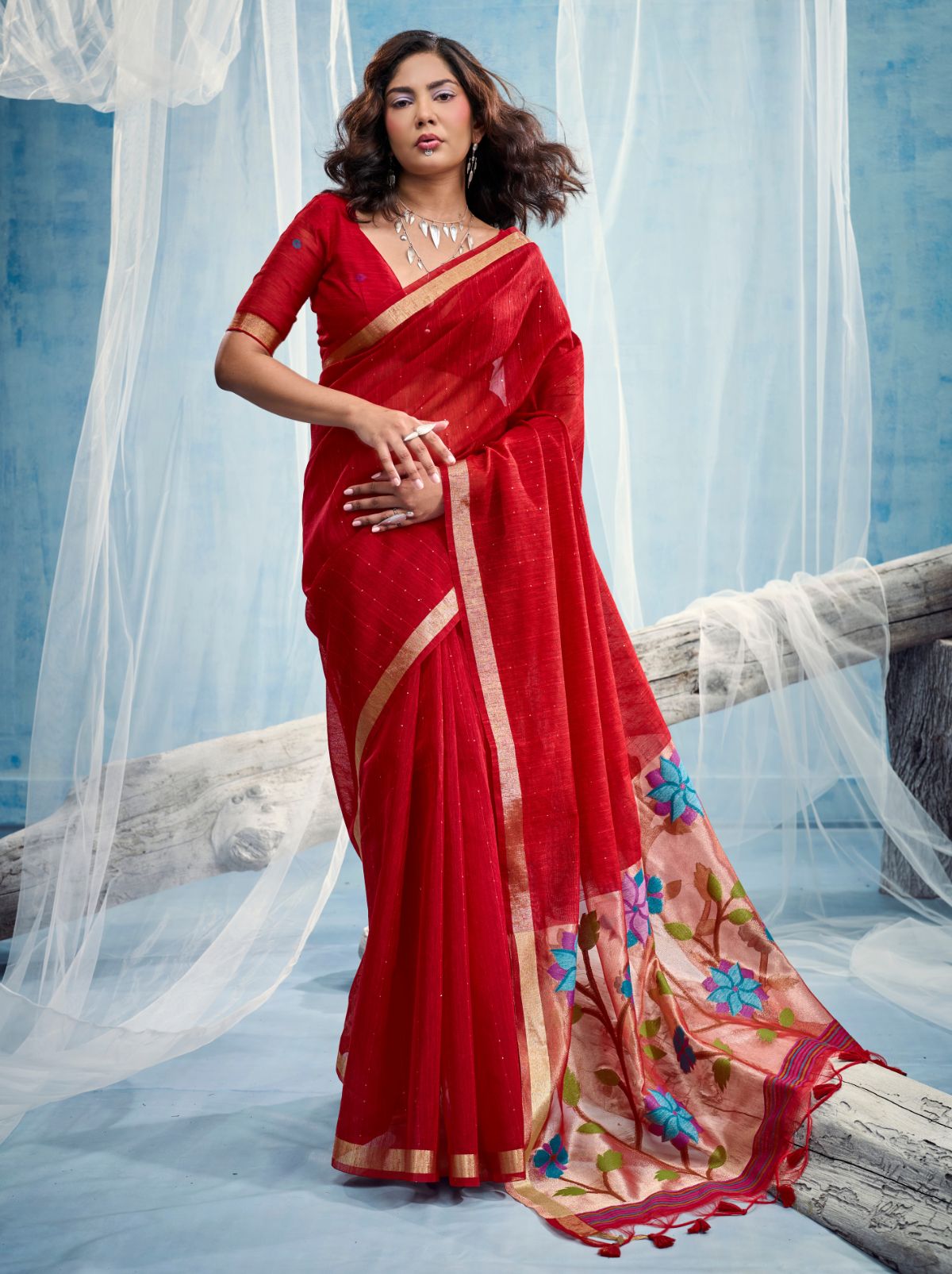 Crimson Red Pure Munga Silk Ethnic Saree With Floral Work