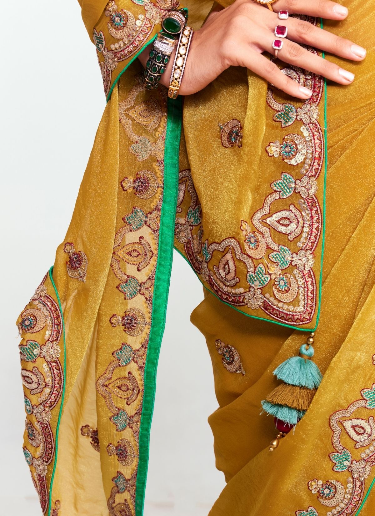 Corn Yellow Party Fancy Premium Saree With Fine Blouse Piece - TrendOye