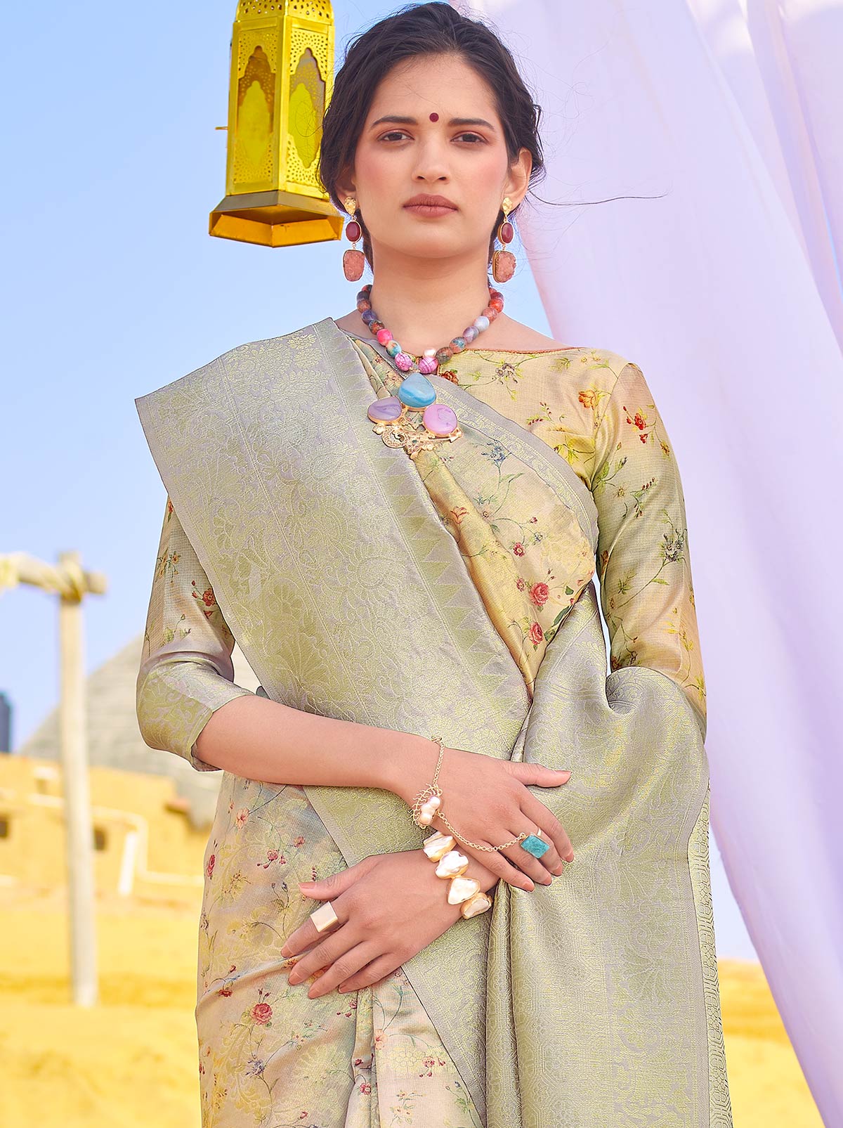 Impressive Double Tone Grey Coloured Jacquard Digital Art Silk Saree - TrendOye