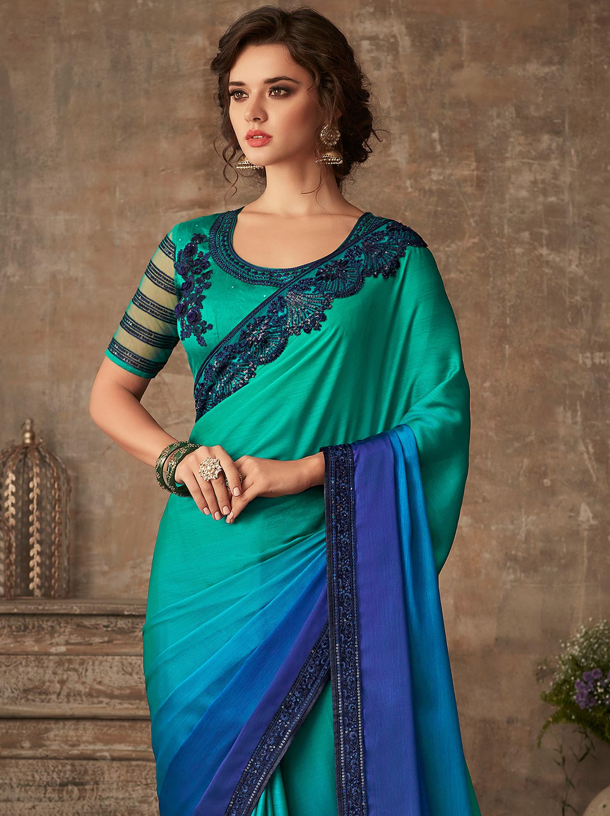 Mesmerizing blue dual-tone gradient chiffon silk saree - TrendOye