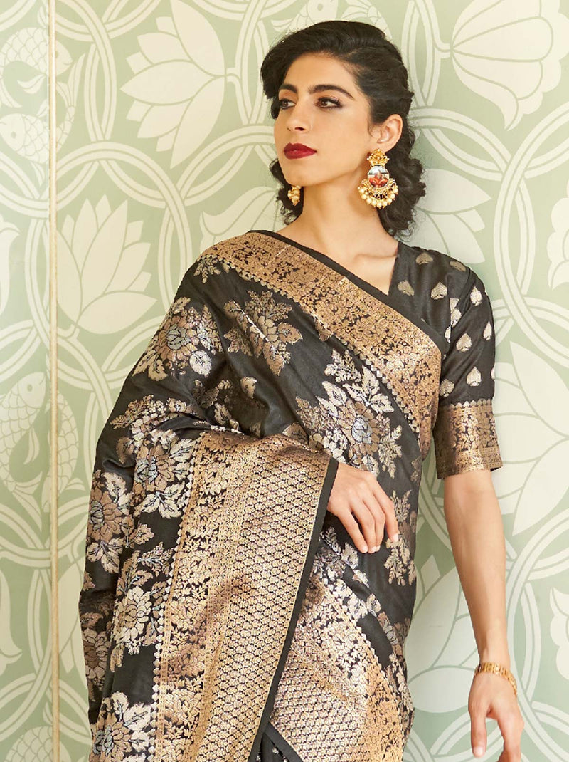 Black Golden Pure Kanjivaram Silk Saree with Antique Finish & Glossy  Texture | The Silk Trend
