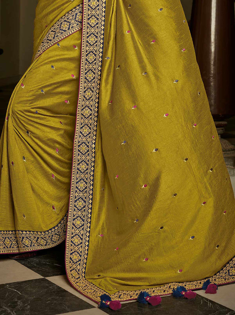 Entrancing Gold Silk Blend Wedding Saree - TrendOye