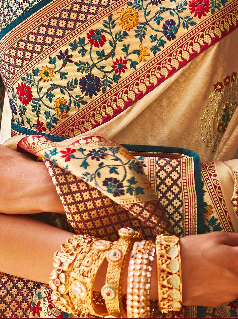 Gorgeous Beige Silk Saree With Round Motifs - TrendOye