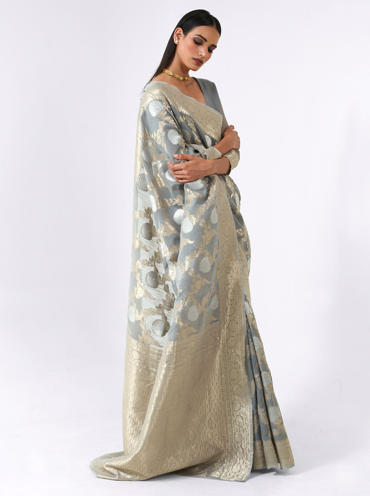 Elegant Grey Linen Silk Thread Embroidered Saree - TrendOye