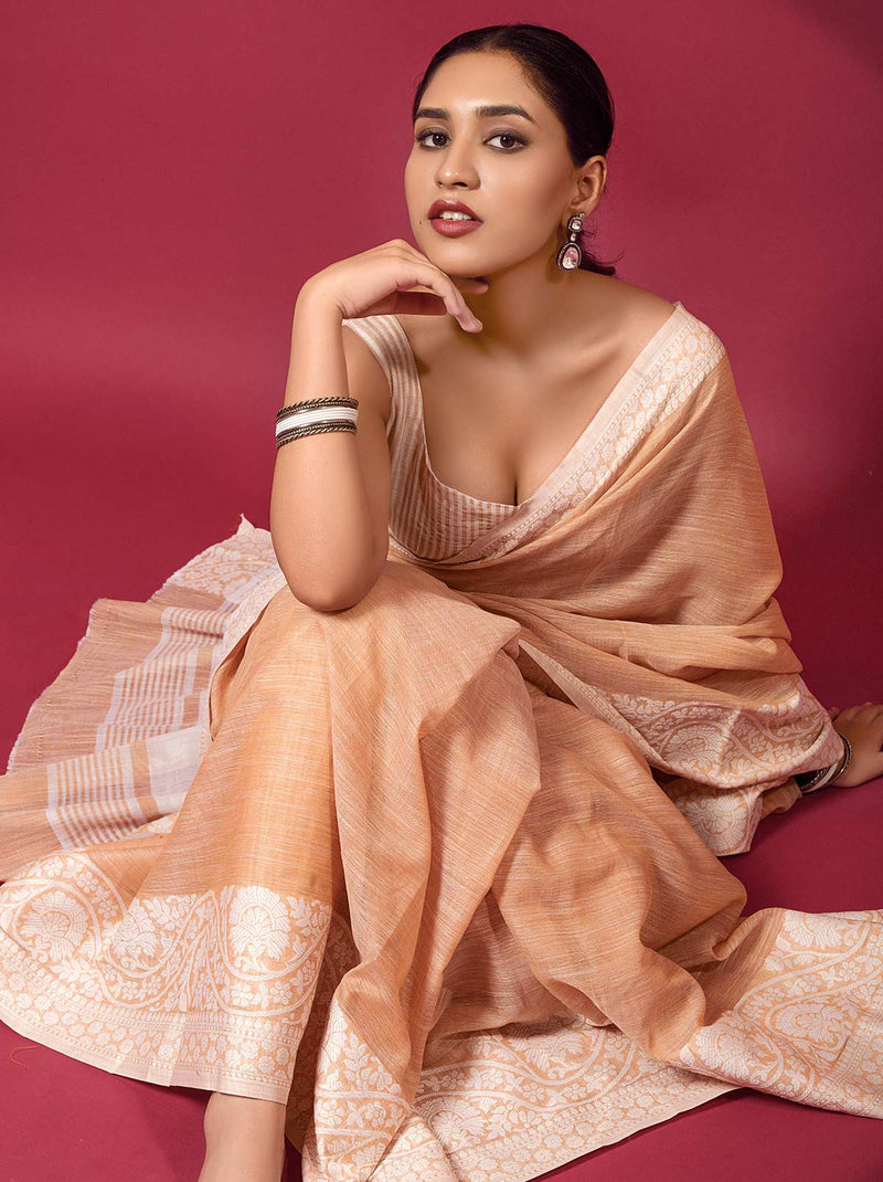 Peach TrendOye Saree With Unstitched Blouse Fabric - TrendOye