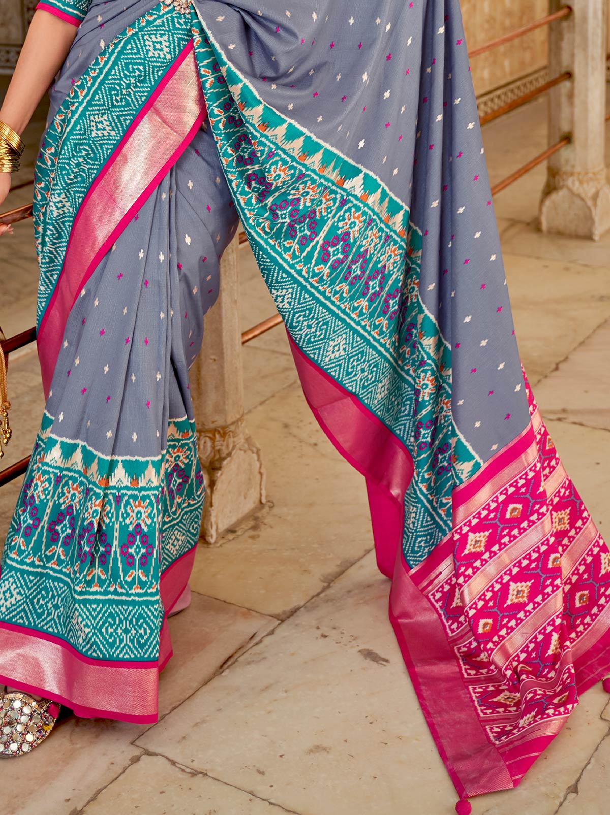 Classic Grey TrendOye With Zari Work Detailing - TrendOye