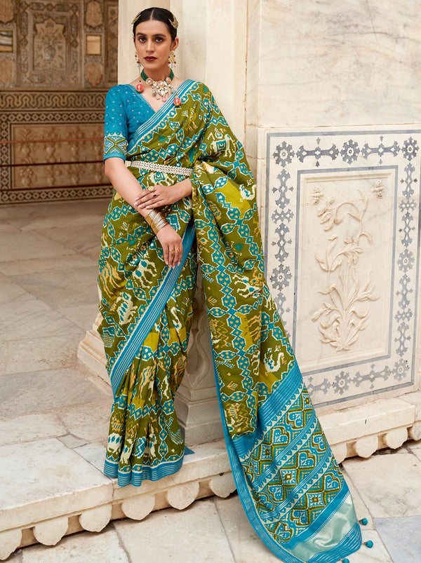 Gracious Green TrendOye Saree With Unstitched Blouse Fabric - TrendOye